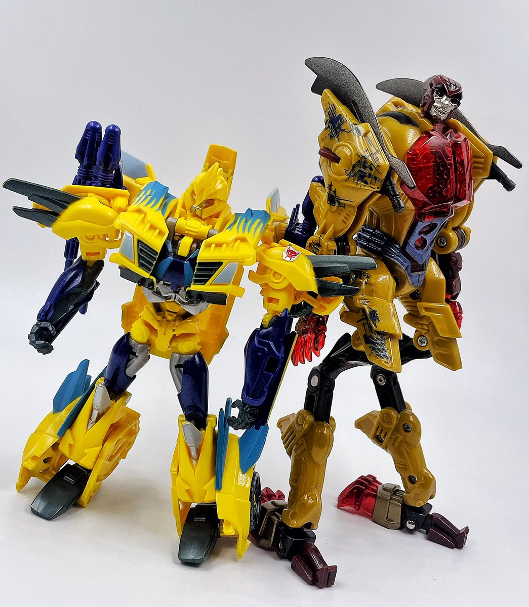 TheBWUproject's tweet photo. BWU Cheetor (beast)
Figure: universe nightslash cheetor
I could’ve used the transmetal, apparently that’s the design he uses in text but I’ve been using him as a place holder for awhile and he’s kinda stuck.
Really weird and fun toy, he’s got this slashing gimmick, really stupid https://t.co/vY2tmiid8d