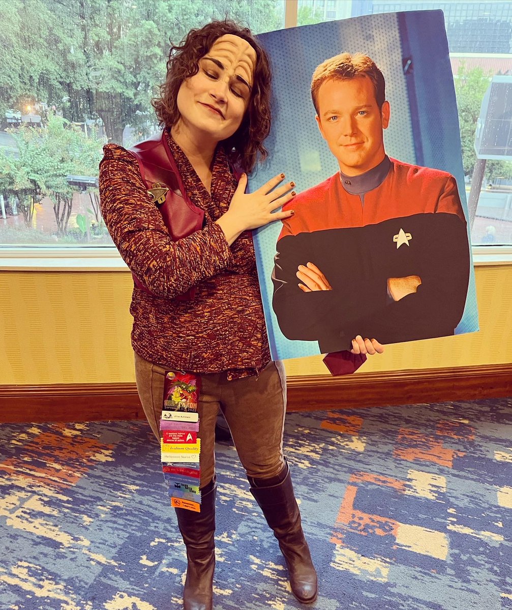 jtotheill's tweet photo. I did it! #missstartrekuniverse #belannatorres #dragoncon2022 #trektrack https://t.co/KlyiNDiLJz