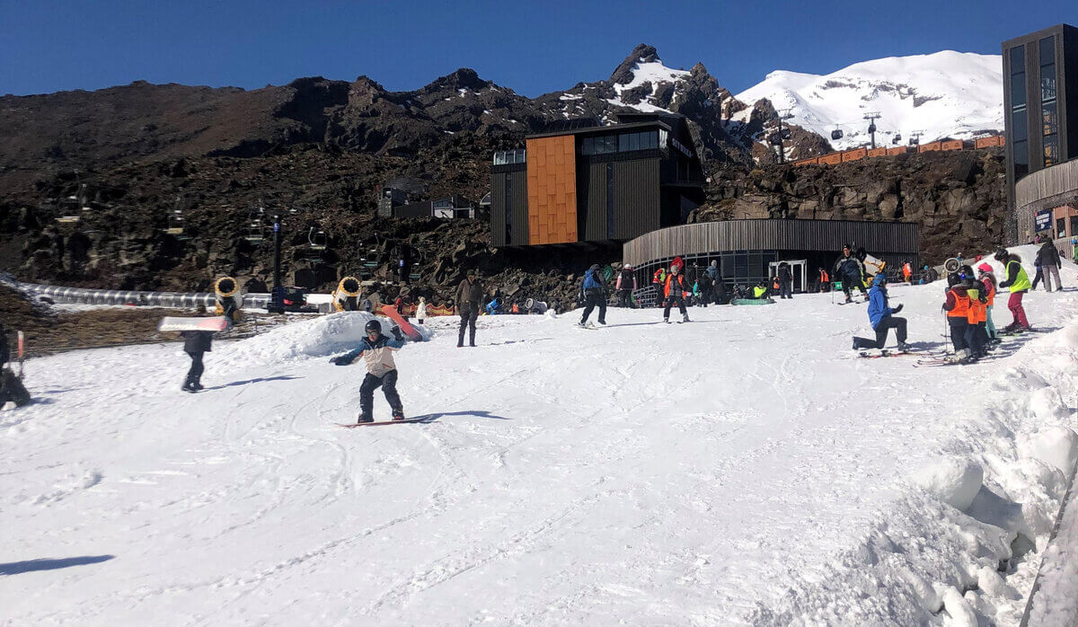 ParkRuapehu's tweet photo. While we are still waiting for a good dump of snow on the mountain, the snow area in Happy Valley doubled last week due to ideal snow-making conditions, say thanks to your local snowmakers + groomers!
Significant snow is forecast which should bring life to the ski fields https://t.co/s0PQ1Z1F7z
