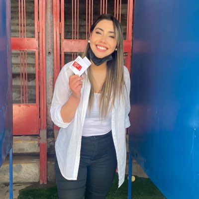 VictoriaaValle2's tweet photo. #NuevaFotoDePerfil https://t.co/XUNW6UXsTQ