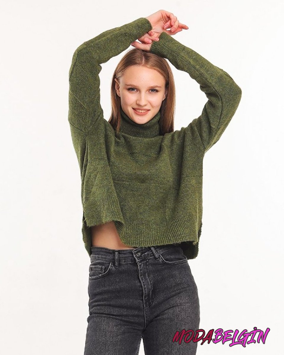 Boğazlı triko kazaklar her zaman cazipti, hâlâ da cazibesini koruyor. Kış gelmeden önce indirimli yakalamak gerek.

#bayantrikokazak #trikokazakmodelleri #trikokazaklar #bayantriko #trıkokazak #kadınkazak