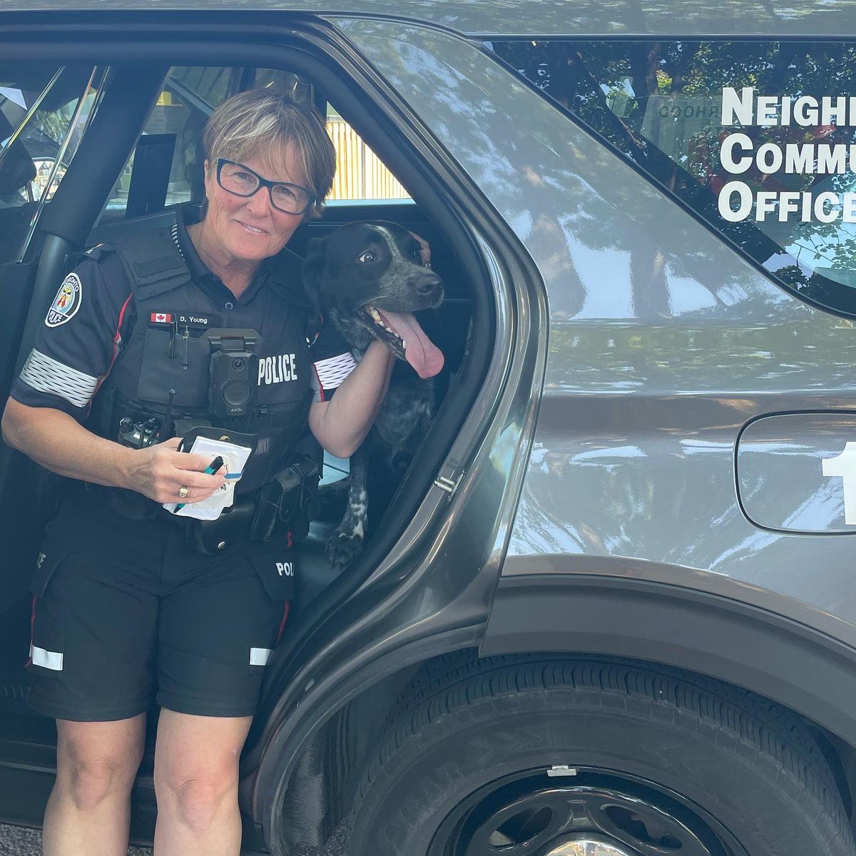 TheDanceCop's tweet photo. This little pup wanted to join our Neighbourhood Team!  Thank you to Dundas West Animal Hospital for helping us return this pup home safely🐶❤️ @TPS11Div @sgtSleeves https://t.co/sEzHQrsA2s