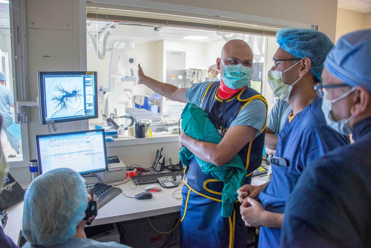 vikasaggarwalmd's tweet photo. 3rd Edi. of Mi- Pulmonary Angiography and Angioplasty #MiPACE course is a wrap. It was a pleasure hosting @PennCardiology @LoyolaChicago @YaleCardiology @AdventHealthCFL Special thanks to @victor_moles, Jonathan Haft, and the entire @umichCVC CTEPH team and leadership. #GoBlue https://t.co/ui66YMniHd
