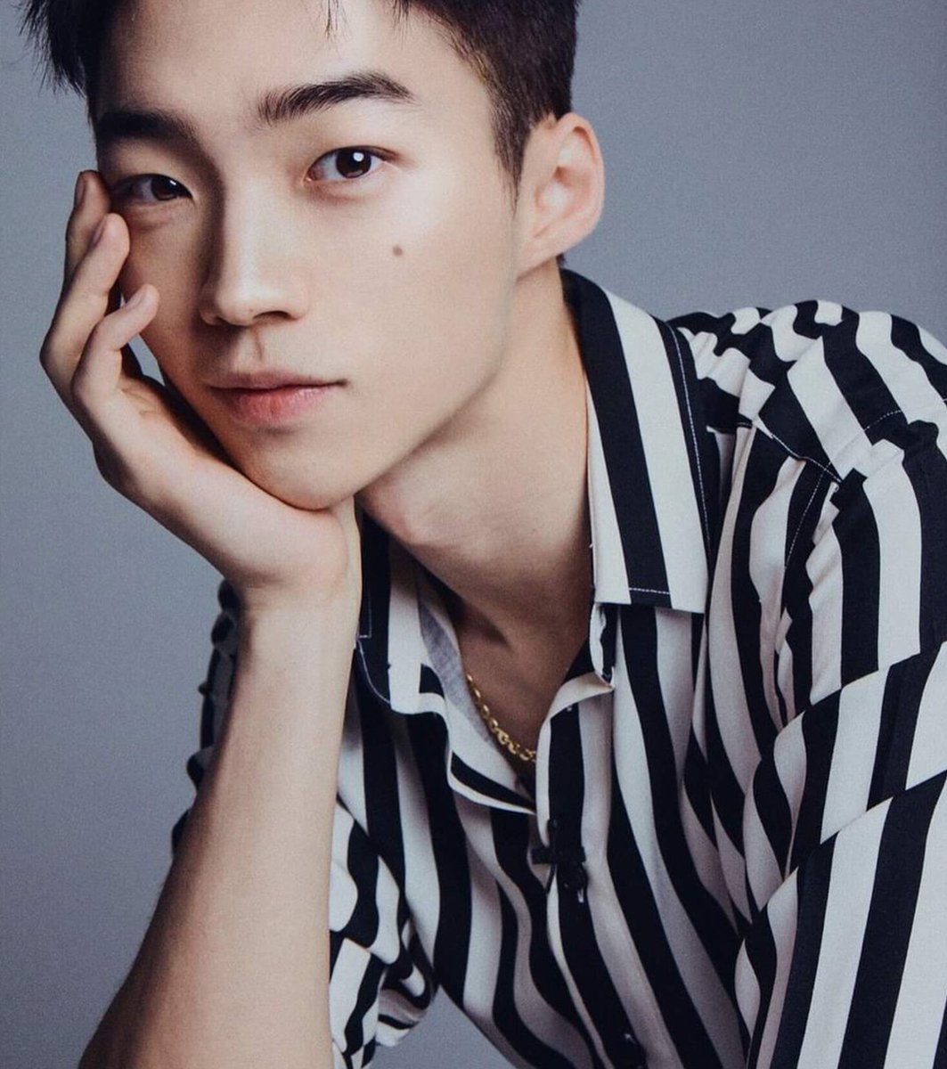 yakov_damien's tweet photo. ㅤㅤᅟㅤᅟㅤㅤ ʏᴀᴋᴏᴠ ᴅᴀᴍɪᴇɴ
ㅤ• 21 years old | 170cm
ㅤ• Gay (sub, bottom +)
ㅤ• HARD KINKS
ㅤ• Trainee, main dancer, model
ㅤ• Korean/Russian (Born in Toshkent, Live in Seoul)
ㅤ• PT/BR &amp; ENG
ㅤ• DM OPEN https://t.co/NBHsBD1e6K