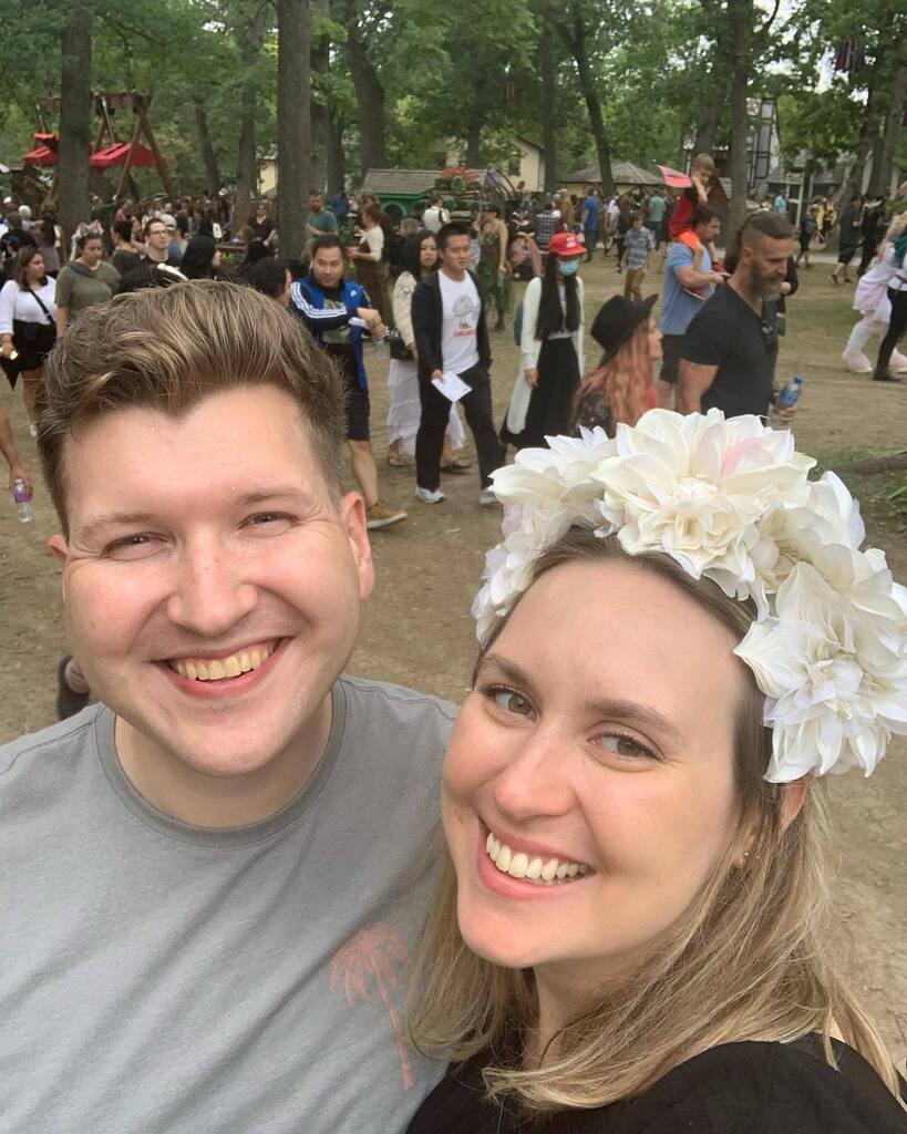 megankhurlbert's tweet photo. A day at the faire, including 🍗 and ye olde Miller Lite. 

@bristolrenaissance #wherefantasyrules @marcus_hbert https://t.co/lmeIogZyas https://t.co/vQbx32M3sS