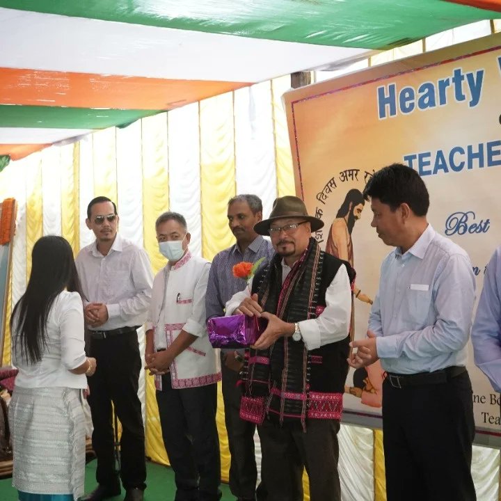 Karikho Kri tweet media