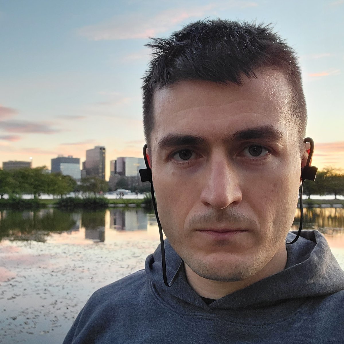 lexfridman's tweet photo. I ran 11 miles along the Charles River in Boston like old times. I'm now back to spending a bunch of time in-person at MIT. It is still one of my favorite places in the world: the people, the ideas, the optimistic excitement about the future. I love it! https://t.co/GvwaIfqYDf