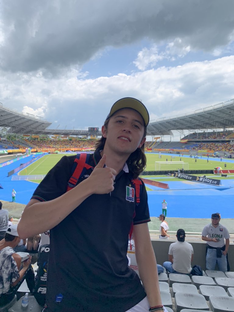 Nicolás tweet media