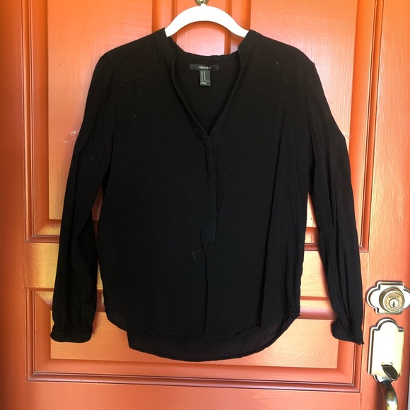 Candibaby4260's tweet photo. So good I had to share! Check out all the items I'm loving on @Poshmarkapp from @carliemariex3 #poshmark #fashion #style #shopmycloset #forever21 #meettheposher #freepeople: https://t.co/9StKRV4Ngx https://t.co/P9B5uRY39S
