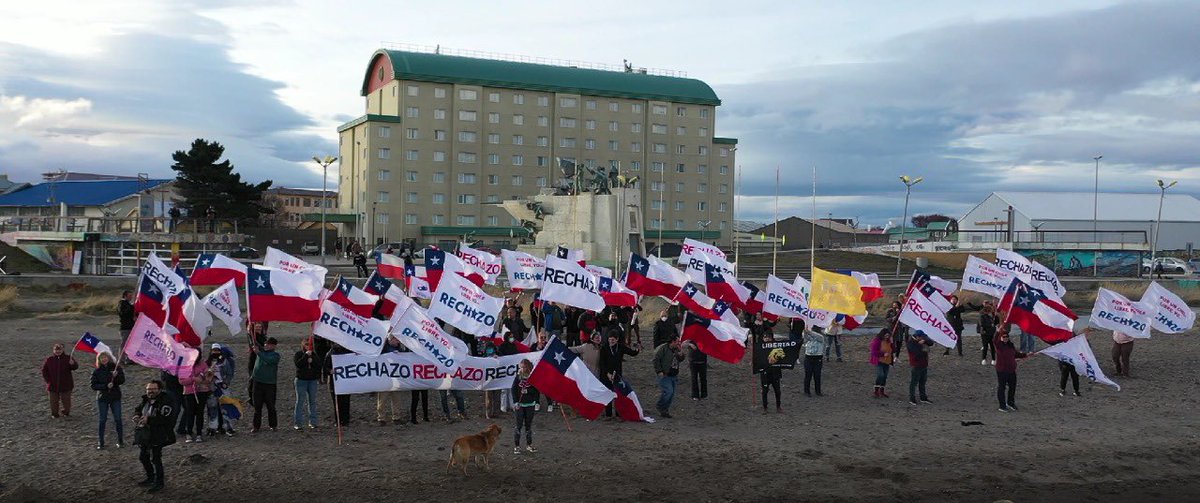 Hoy ganó Chile 🇨🇱 💪🏻, un gran proceso democrático 👏🏻👏🏻
Feliz del trabajo realizado
Viva Chile 🇨🇱 hoy no gano ningún partido político, tampoco una clase social como piensan algunos ,hoy gano la idea de avanzar como ciudadanos unidos por una propuesta mejor para todos !!!!