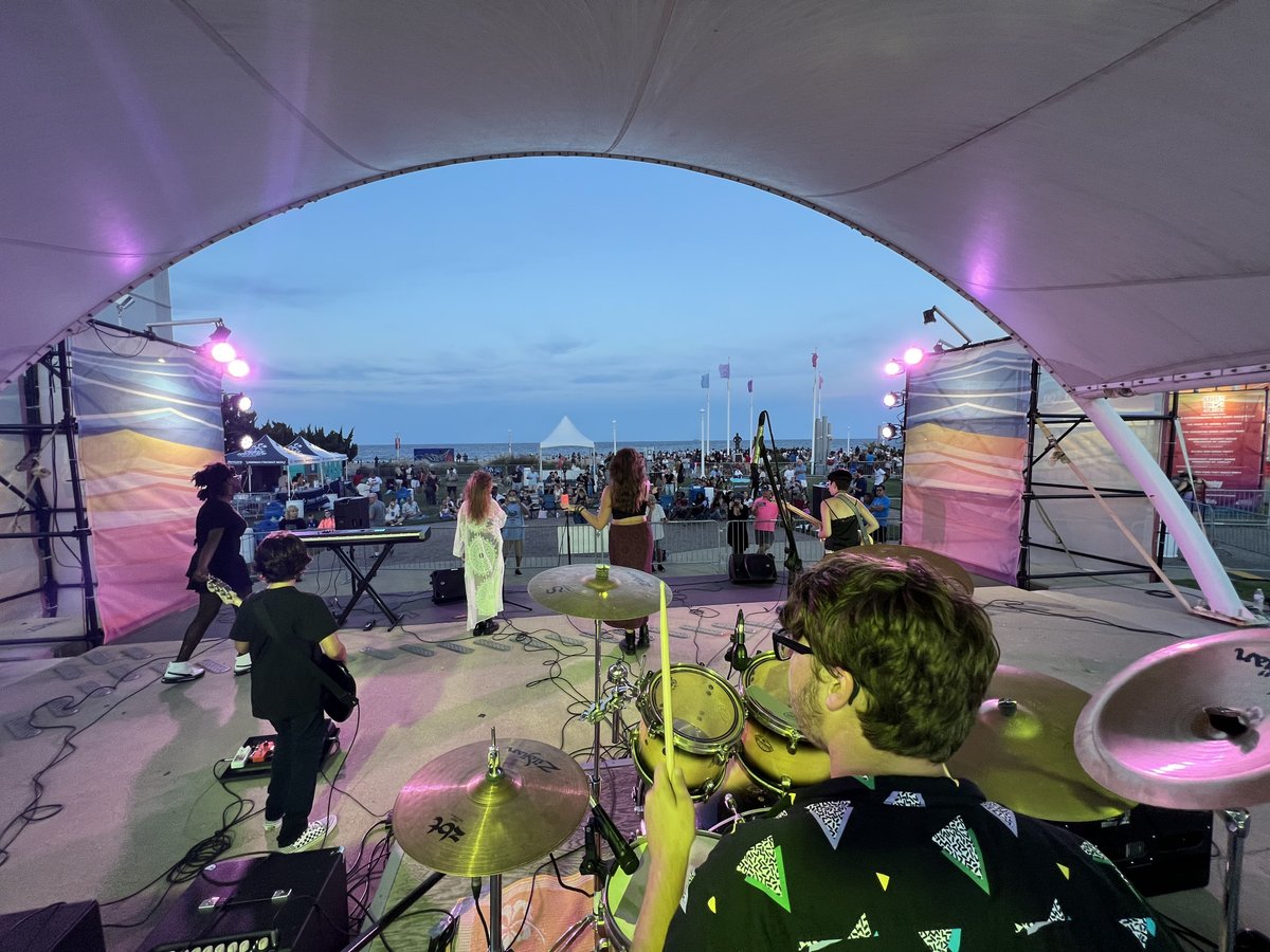 SORVaBeach's tweet photo. Great show at 17th street park! https://t.co/YxbJ3KSbfY