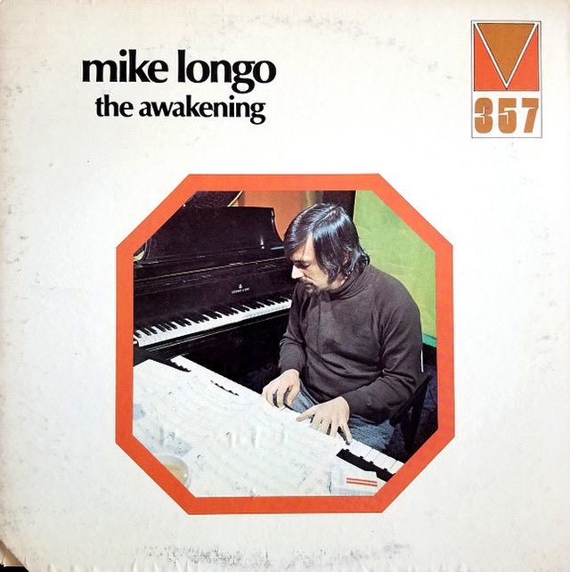 utaiwa's tweet photo. 軽快なドラミングが楽しい。 #nowplaying “Just to Let You Know” Mike Longo / The Awakening #mikelongo #michaellongo #roncarter #mickeyroker #dizzygillespie #algafa #jamesmoody #curtisfuller #virgiljones https://t.co/hS9OHlfxHr