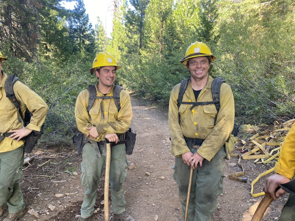 Tahoe_NF's tweet photo. 9.4.22 #OmegaFire 6pmUpdate
Fire is contained, controlled, and in Patrol Status & will be regularly checked by TNF Fire resources. 📸One of the highly skilled & dedicated Fire crews on the Omega-TNFE331 circle up after catching and mopping up Fire.They will continue24hr staffing https://t.co/58UQART1IV