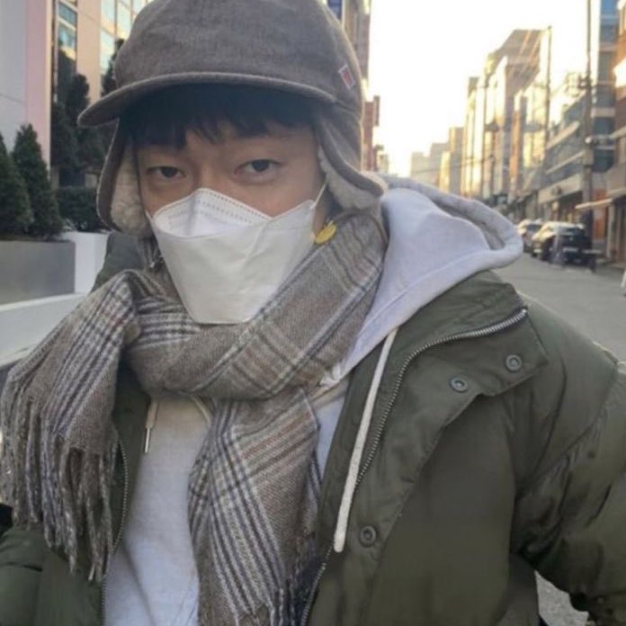 9jyuu's tweet photo. #손석구트친소 
#손석구_트친소 

손석구에 감겨서 결국은 계정을 파버린 저와 트친 해주세요…🫶🏻🥔 https://t.co/Io8TMC8dDe