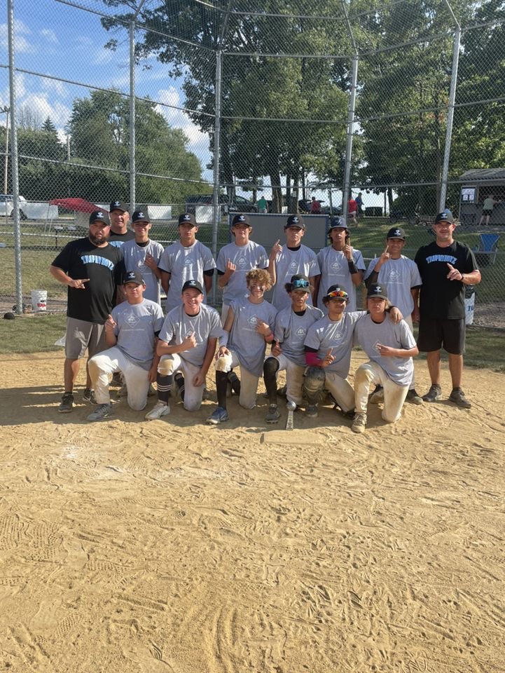 4BaggerUSA's tweet photo. 14u champ HBC Trophy Boyz https://t.co/fQG5Bnhah0