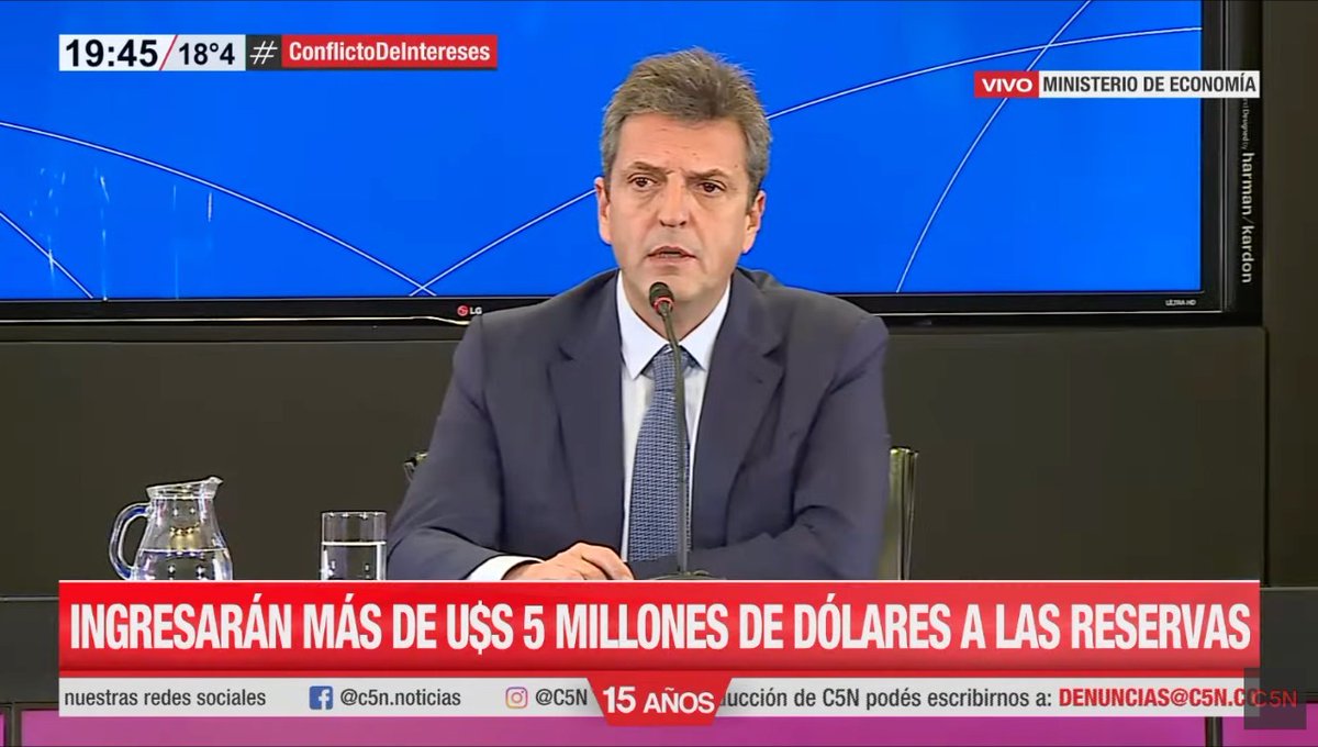 _Raul_Diaz's tweet photo. Sergio Massa anunció la medida de aumento del dólar para la exportación de soja, que tiene como objetivo conformar un fondo para impulsar el desarrollo de los pequeños y medianos productores y las economías regionales  .
#CrecimeintoConInclusión https://t.co/l2EA7liT4r