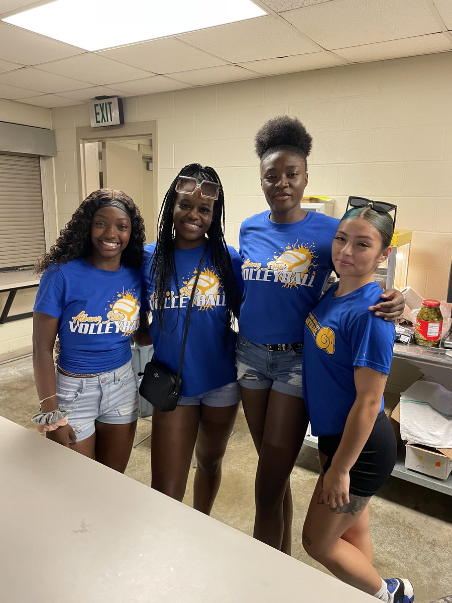 Golden Rams volleyball team helping out in the concession stands at the football game! 

<a href="/AlbanyStateVB/">AlbanyStateVolleyball</a> will be in action at home on Tuesday against Savannah State #GoGoldBleedBlue