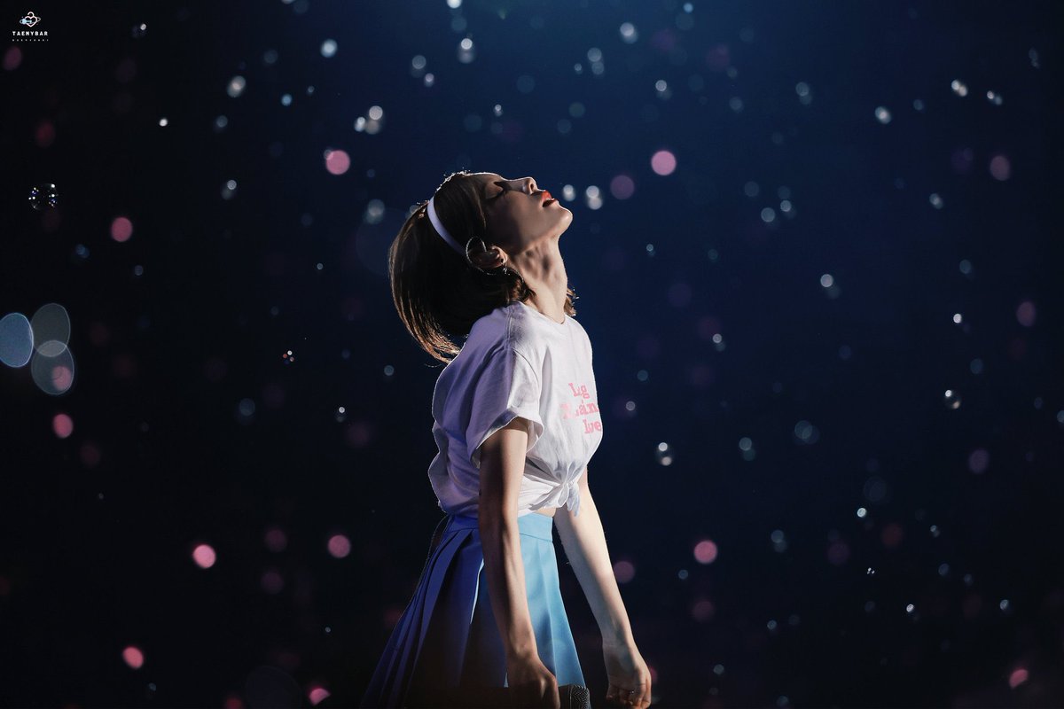 yoonabjhksg's tweet photo. "I’m just so glad that I have other members. If I was a solo artist, I don’t think I would have been able to make it this far, nor would I have been able to handle it. The members are my energizers, my vitamin, my strength." - Kim Taeyeon 

Our Kid Leader, you did well. https://t.co/LO7pdPrLjA