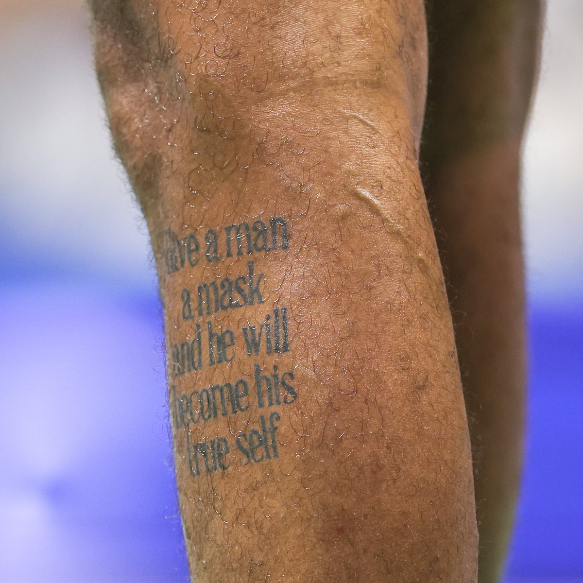 Kyrgios' tattoo is straight 📠