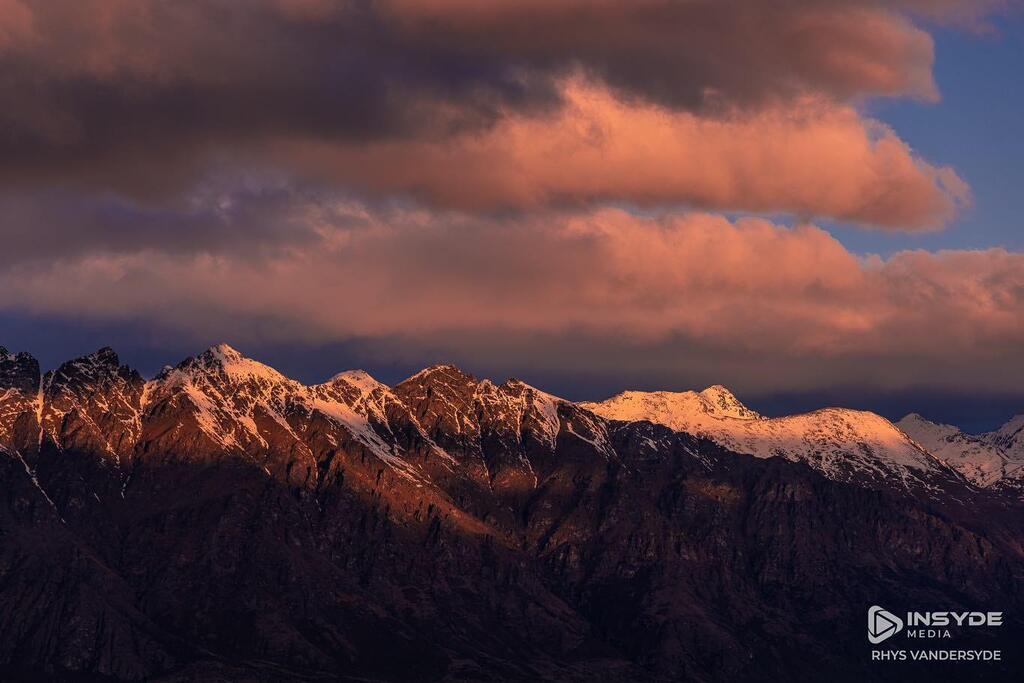 Clearly it’s all down hill from here isn’t it… I’ve peaked.

Managed to snag a couple shots of the Remarkable(s) views around Queenstown in between the weather and few other things. Watch this space I’ve probably got a few other photos to share.

#qu… instagr.am/p/CiHS9kROGNk/