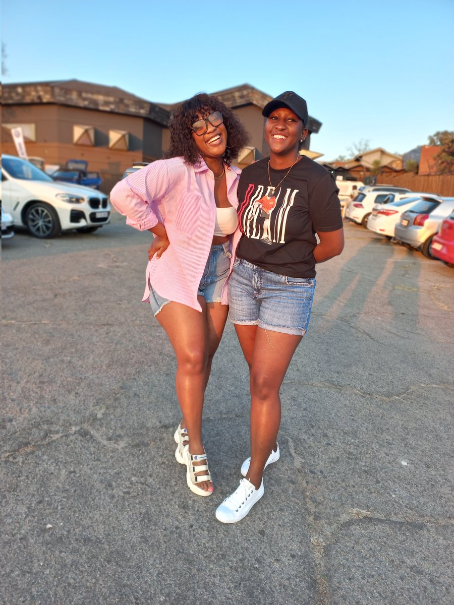 Fadzeym's tweet photo. It's vezithanga season, @georgia_tsetana and I understood the assignment 😜 #springfest #springisuponus #grateful #blessed #servinglegs https://t.co/GjUTgofIpP