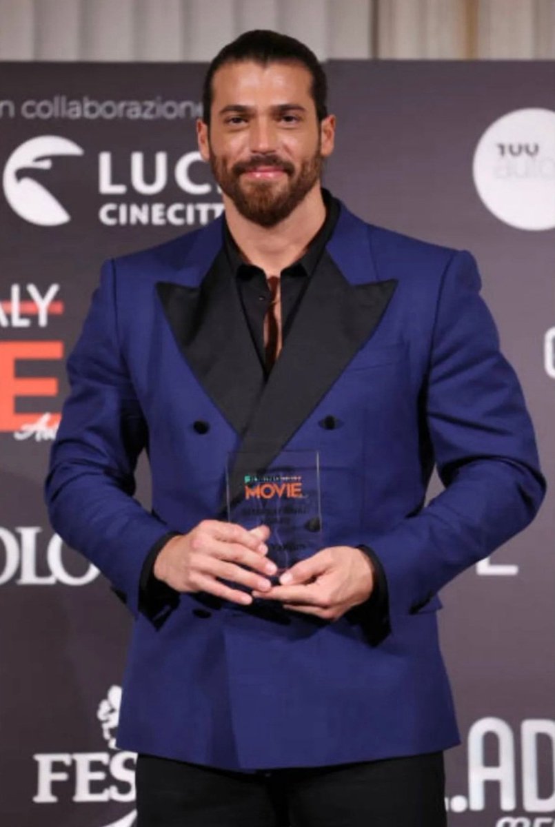 IsraelYaman's tweet photo. #CanYaman Venice film festival 
#CanYamanVenezia79 https://t.co/HjZH40R99i