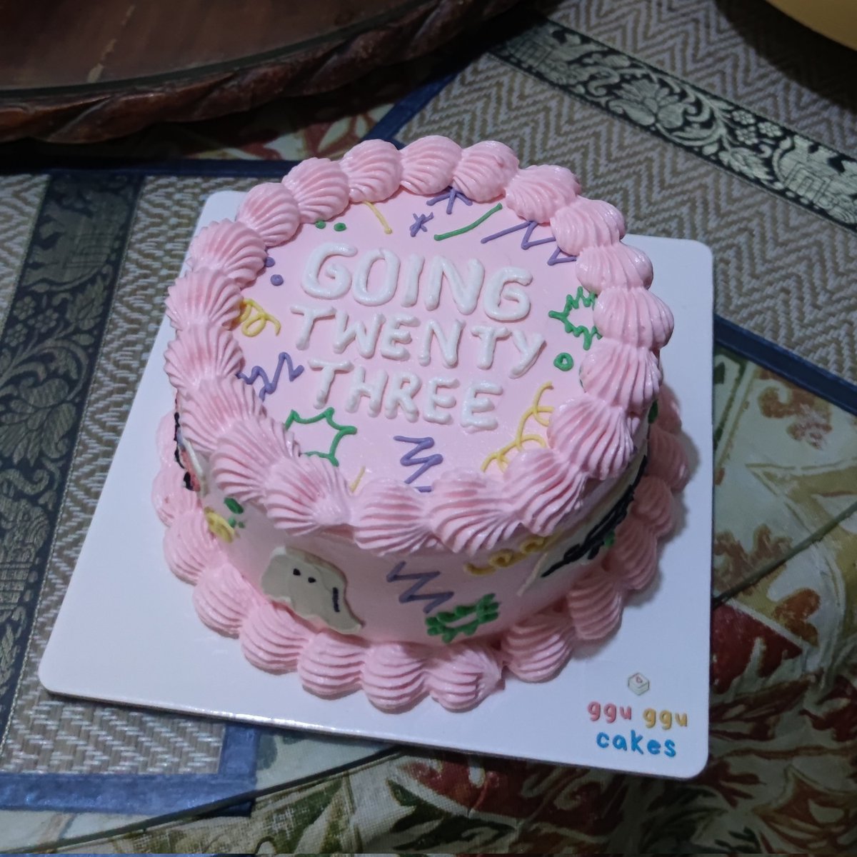 oncegenedays's tweet photo. ito na yata ang fave birthday cake ko

thank you @gguggucakes !! sobrang ganda 🫶🫶

going seventeen cake achieved!! https://t.co/cFDClRqnnP