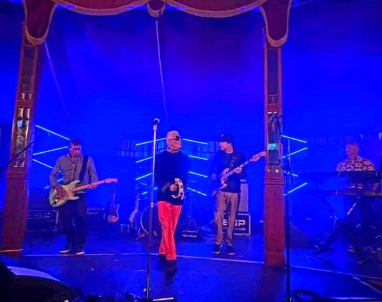 Theelectricstars tweet media