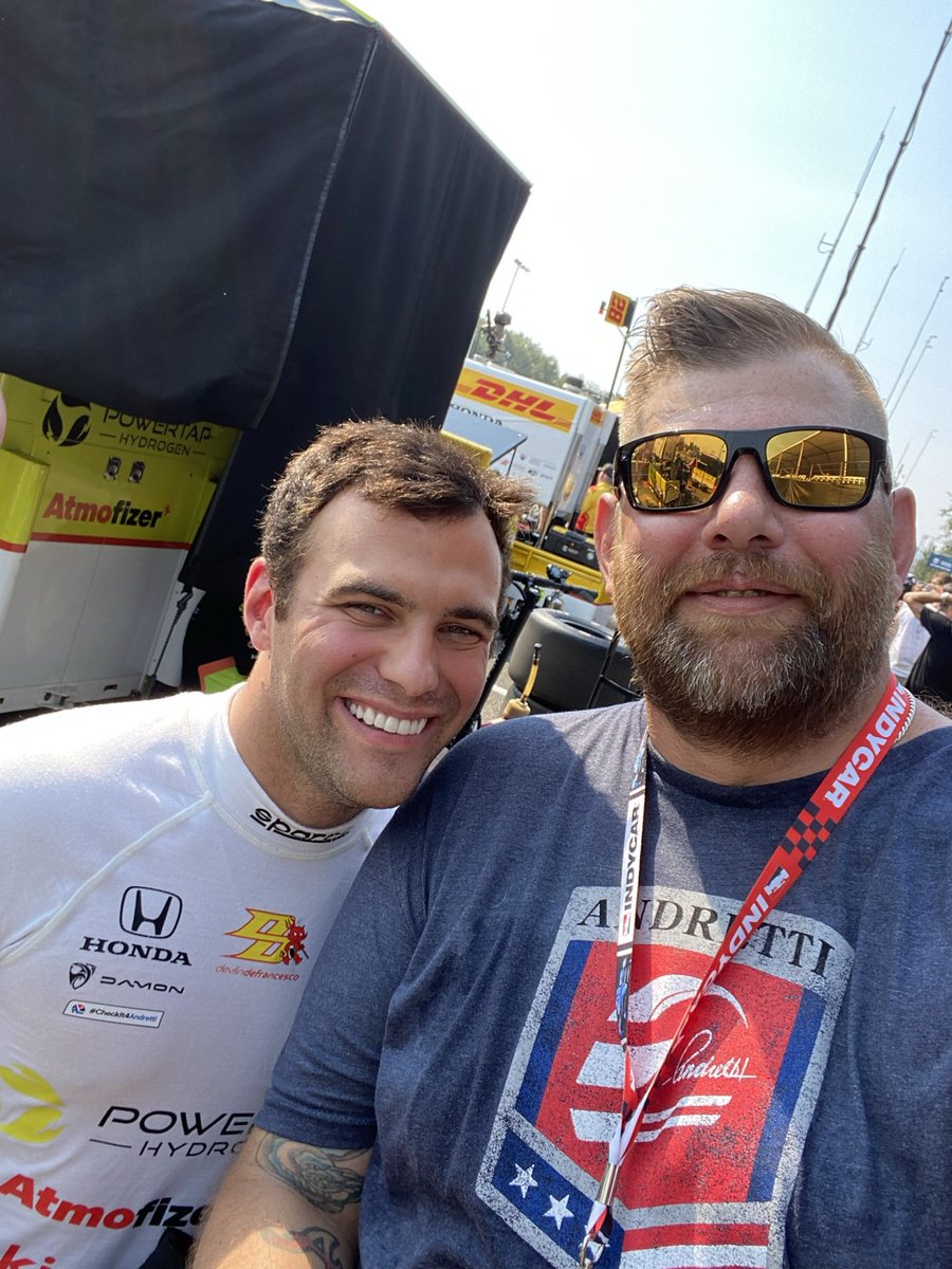 HolaSeth's tweet photo. I swear… There is NOBODY on this earth that is as happy as @DevlinDeFran!! Dude ALWAYS has a smile on his face!! https://t.co/JePxAh51ep