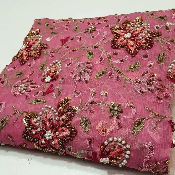 Inayafatima5's tweet photo. Cutdana Handmade Chiffon
2piece Shirt &amp; Duppata
Fabric Pure Soft Chiffons 
SHIRT Front 46 Lenght 26 Wedth + 12 Inch Extra Side Boti for additional Use BACK &amp; SLEEVES 1.5 YARD  DUPPATA 2.5 YARD
*Price RS/- 3200
#CashOnDelivery 
#For_Orders 
#WhatsAppNo 
0316 7789899
0314  6357358 https://t.co/WW9NwLnoJy