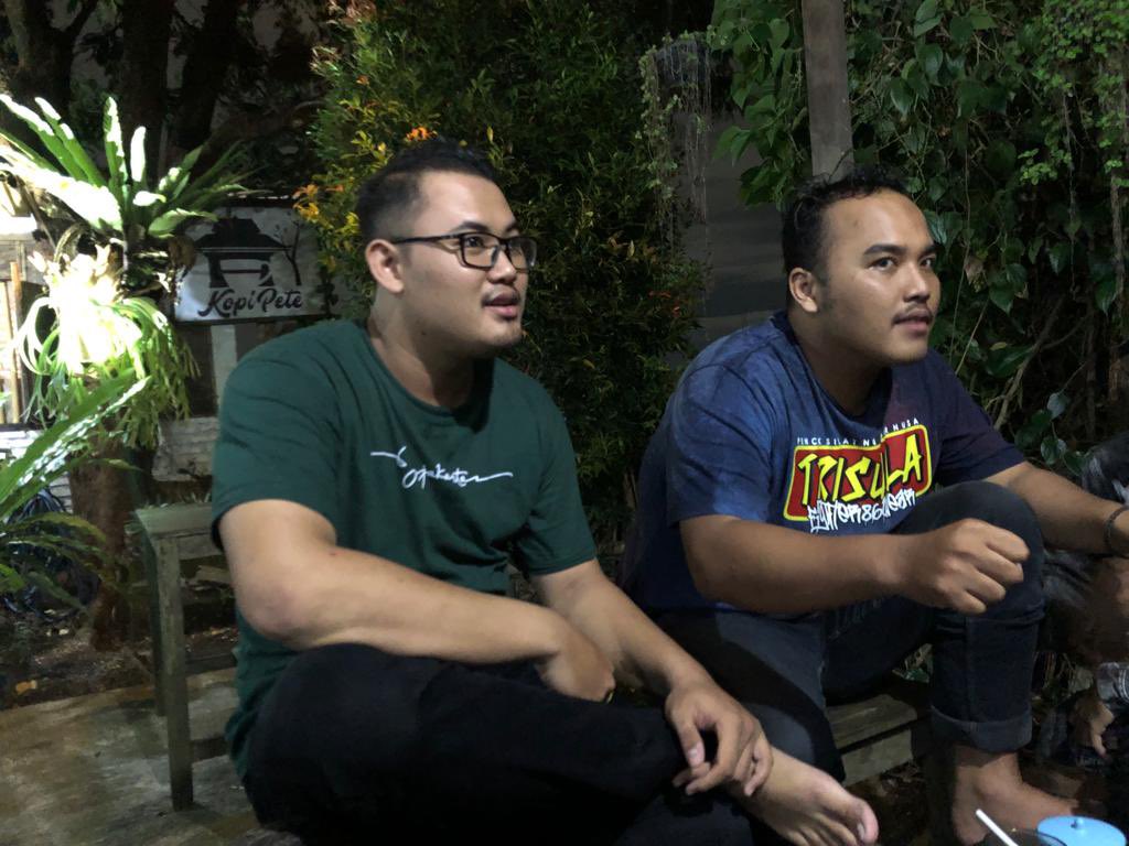 sultonIjo's tweet photo. Sebutan upin ipin, pipit murat, ambek kembar siam sering disematno nek adewe yan, bahkan akeh seng salah nyebut jeneng e adewe (masiyo luwih ganteng titik awmu) suwun wes nompo aku dadi kancamu, mas mu, suwun sering ngekeki mangan aku pas lek gak dui duit https://t.co/Gl8qJvnjb2