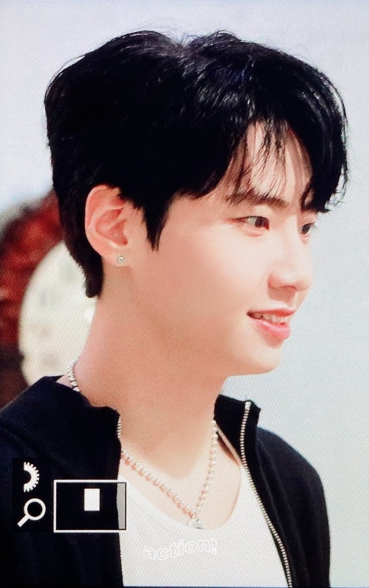 action_0608's tweet photo. 220905 #이진혁 #LEEJINHYUK #브이태양 https://t.co/TjsKXe3Uuh