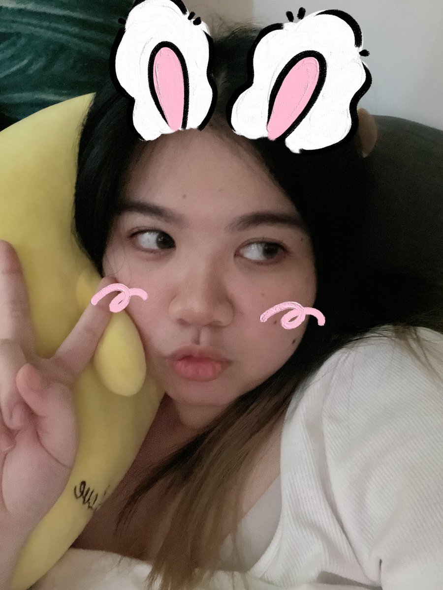 infinoir's tweet photo. Remember to poop while u game and anime all day https://t.co/cpaXXjQXu4