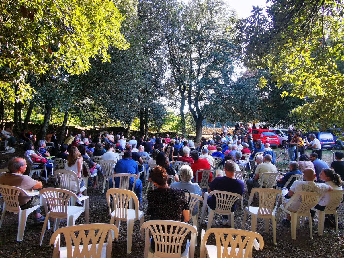 Miquel_R's tweet photo. Un plaer participar a l'encontre anual de l'Associació Nacional de Partisans d'Itàlia (@Anpinazionale) a l'emblemàtica Casa Giubileo, organitzat per la secció de la Vall d'Elsa @ANPIColle. L'any 1944, una vintena de partisans van ser capturats i afusellats ací pels feixistes 👇 https://t.co/FHogsHOcti