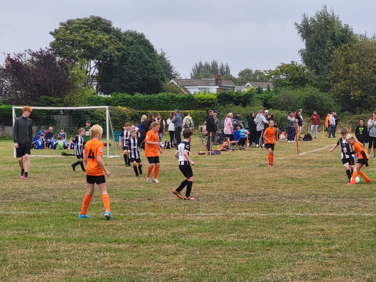 formby_cfc's tweet photo. Brilliant to watch the Phoenix girls in action yesterday-  some great play and really good team work on show too - being the only girls in the tournament didn't phase them either #thisgirlcan #Lionesses #anewpride https://t.co/CFUzHdbrSp