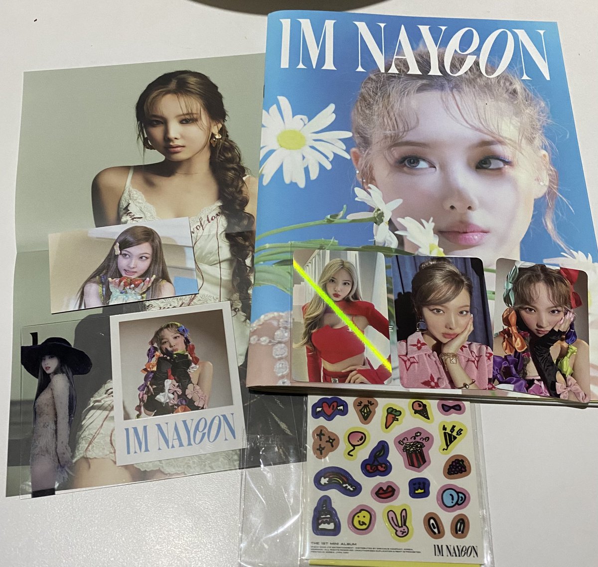 darongxnabong's tweet photo. Nayeonie is hoooome!! Thank you so much @VinylRacksPH for the smooth transaction! My NOLO pop version came home safely 💖 thank you for the freebies din huhuhu grabe yung pulls ko di ko kinaya super happy!!! 🥳
#VRPHFEEDBACKS https://t.co/qsfvFxiuGc