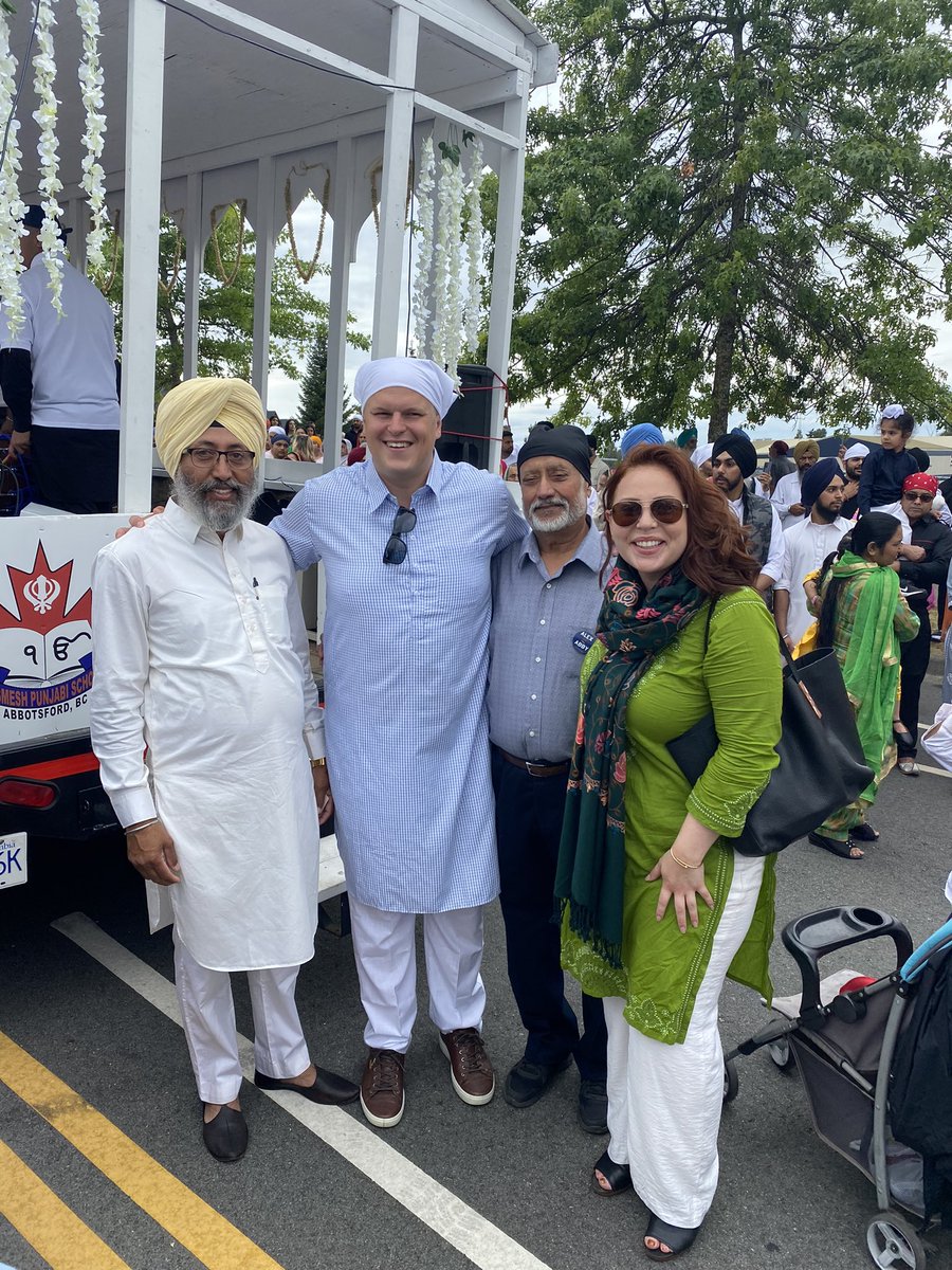 alexandriamitch's tweet photo. Great to see new and old friends at today’s #NagarKirtan procession in #Abbotsford. Our community is strengthened when we have the opportunity to learn from one another. #AlexforAbby #VoteMitchell https://t.co/Nn6mQxRzRi