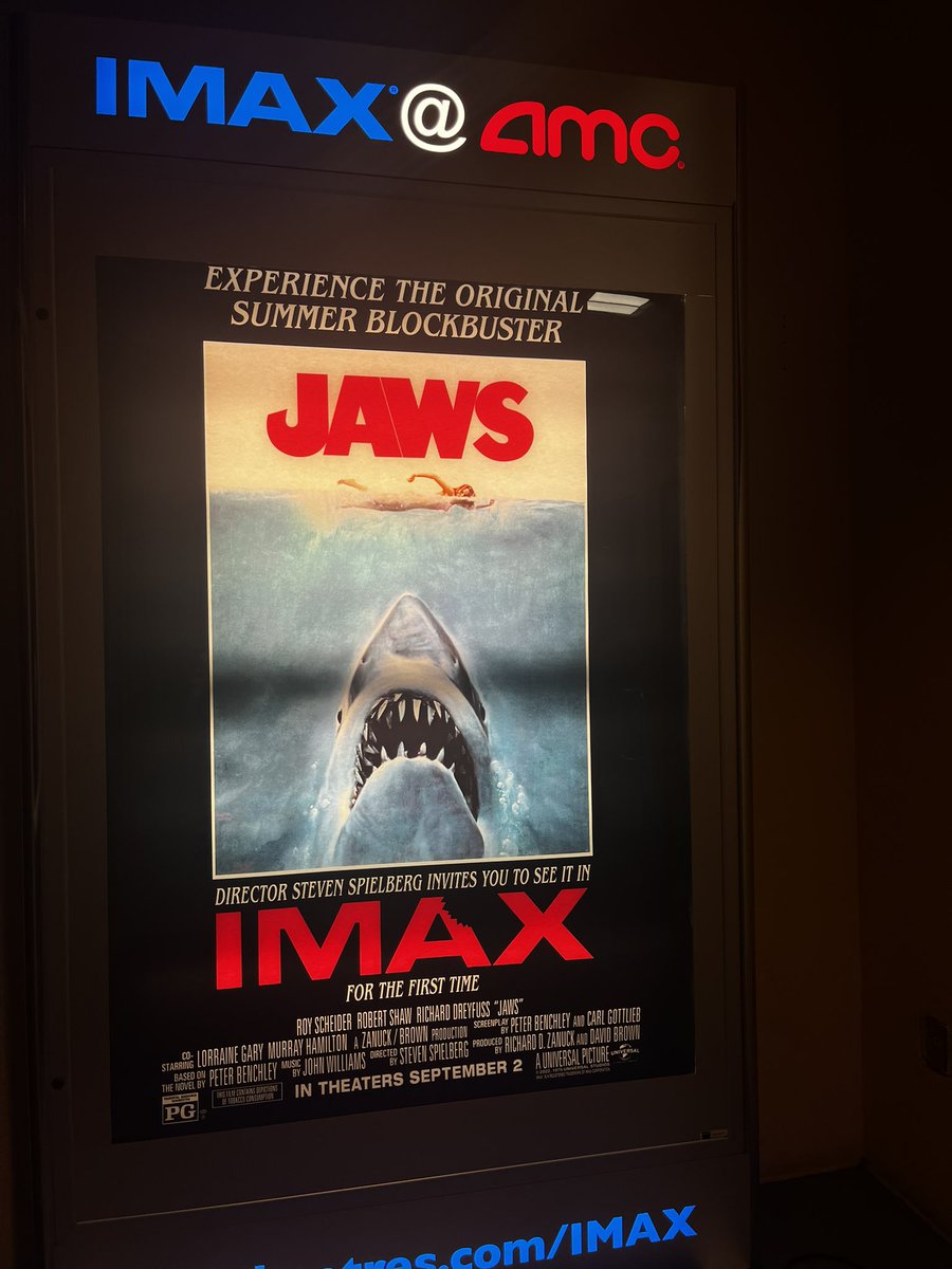 vicloveshorror's tweet photo. now watching ๐ฆ #JawsIMAX https://t.co/8oaxNRacDE