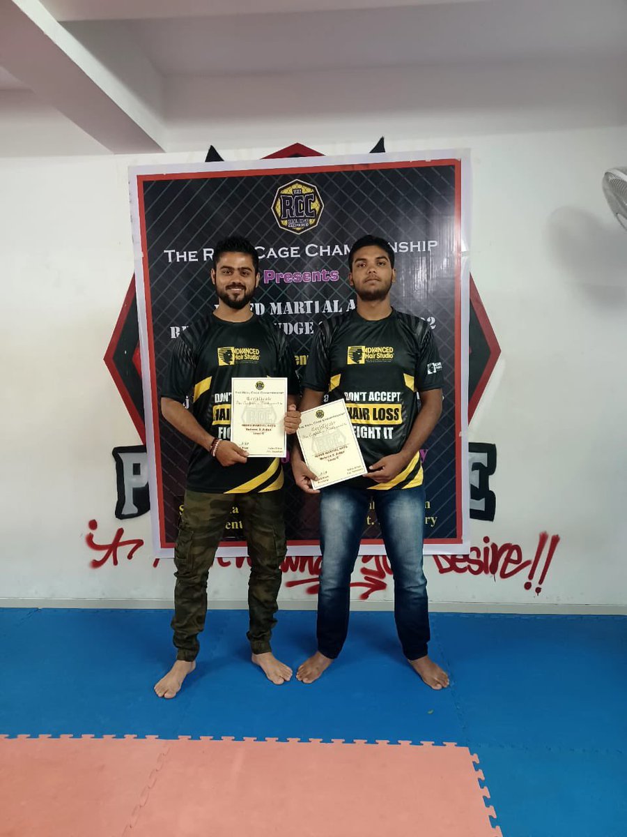 KnightRShantanu's tweet photo. Thank you #AdvancedHairStudio for supporting @loverhunksahil and @Arbazkhan_365 in their MMA journey; as a #TeamAHS yesterday both of them achieved prestigious @realcageworld referee certification. Both spreading the message of not accepting the hairloss and to fight it with zest https://t.co/mbvTljUT8G