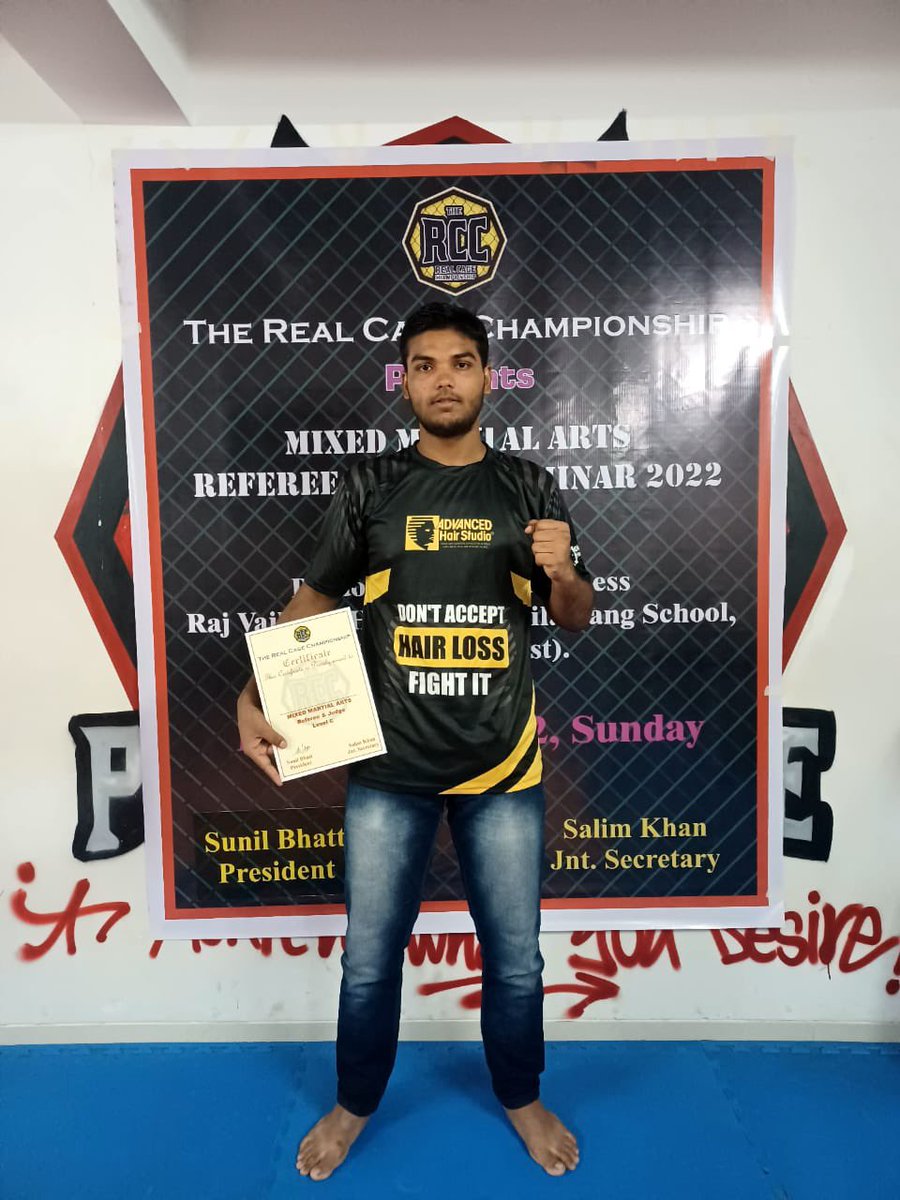 KnightRShantanu's tweet photo. Thank you #AdvancedHairStudio for supporting @loverhunksahil and @Arbazkhan_365 in their MMA journey; as a #TeamAHS yesterday both of them achieved prestigious @realcageworld referee certification. Both spreading the message of not accepting the hairloss and to fight it with zest https://t.co/mbvTljUT8G
