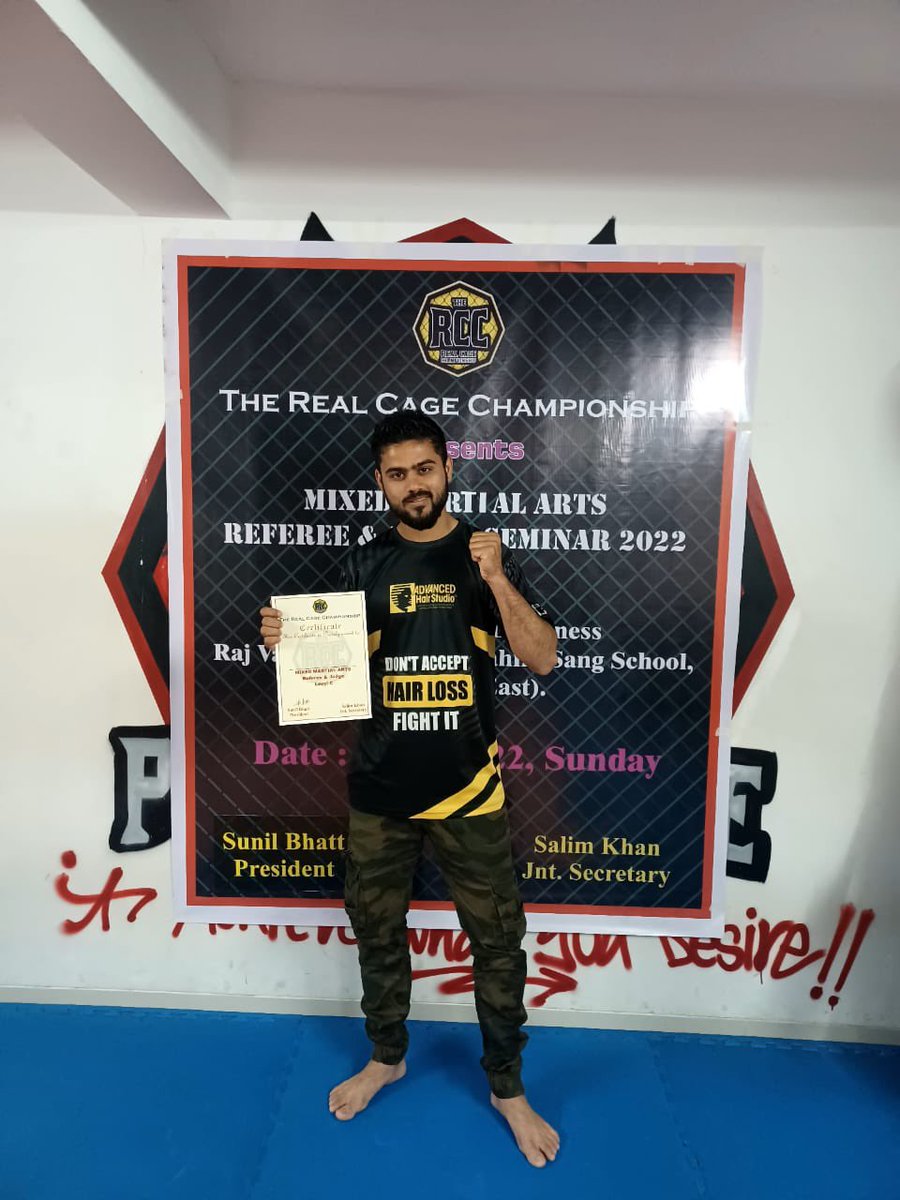 KnightRShantanu's tweet photo. Thank you #AdvancedHairStudio for supporting @loverhunksahil and @Arbazkhan_365 in their MMA journey; as a #TeamAHS yesterday both of them achieved prestigious @realcageworld referee certification. Both spreading the message of not accepting the hairloss and to fight it with zest https://t.co/mbvTljUT8G