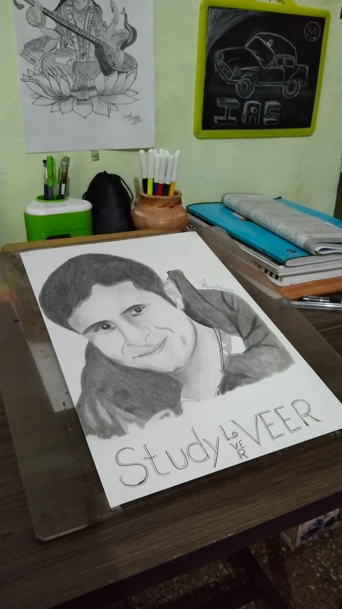 #TeachersDay Shared by SLV family member❤️
शिक्षकों के तीन प्यार होते हैं: सीखने का प्यार, सीखने वालों का प्यार और पहले दो प्यारों को एक साथ लाने का प्यार।

#spreadlove #studyloverveer #VeerTalyan