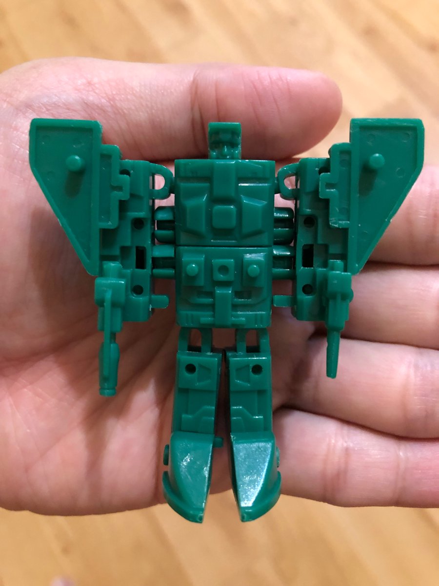 genyenchen's tweet photo. #ランドクロス
#トランスフォーマーチョコ
#Landcross
#kabayatransformers
#transformerschoco https://t.co/gK4KND4Fso