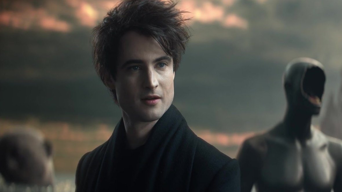 MlKROTAEHYUNG's tweet photo. I'm:
○ single 
○ taken
● waiting for the sandman s2 renewal announcement https://t.co/enqtAb2EzW