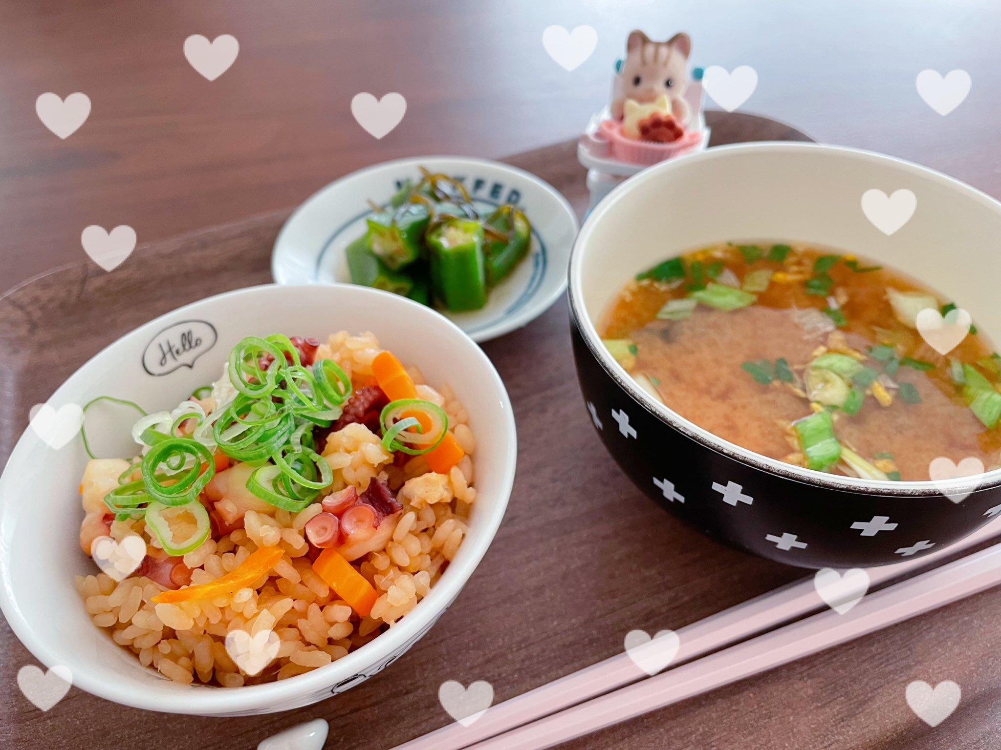 みるき 今日のお昼ごはん 昨晩のたこ焼きの余りのたこで たこ飯 オクラの白だし塩昆布漬け 柚子皮お味噌汁 インスタント シルバニアファミリー シルバニア食卓部 シマネコの赤ちゃん T Co Eqapdtigg7 Twitter