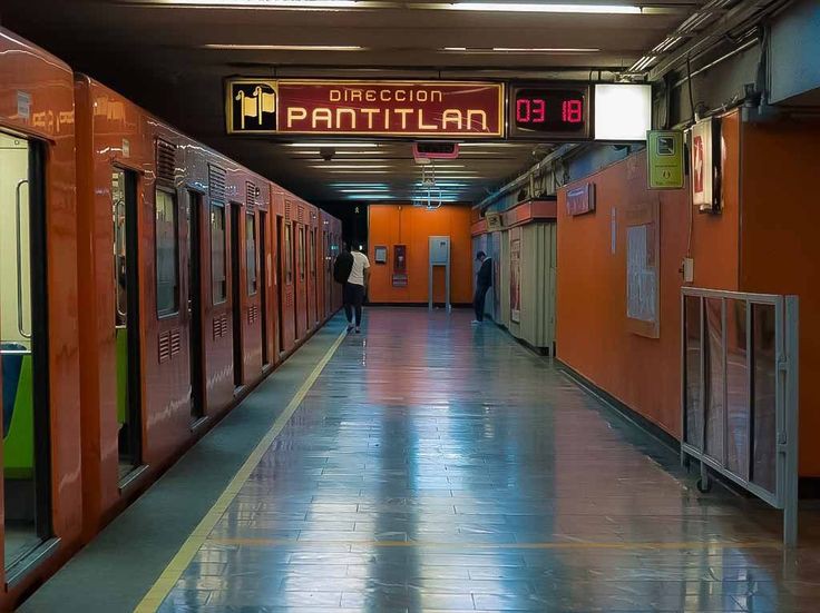 DannFonseka's tweet photo. #DatoCuriosoDe🇲🇽
Curiosidades y anecdotas del #MetroDe la #CDMX
1)Extensión de 226km,es parte de la CDMX y oriente del Edo Mex.
2)En c/tren caben alrededor de 1530 personas
3)Desembarcaron los primeros trenes en el puerto de Veracruz.
3)Tiene 195 estaciones
#53AniversarioMetro https://t.co/nD6Wsdx60E