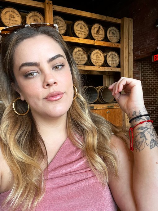 TW Pornstars - Katie Cummings . Pictures and videos from Twitter.