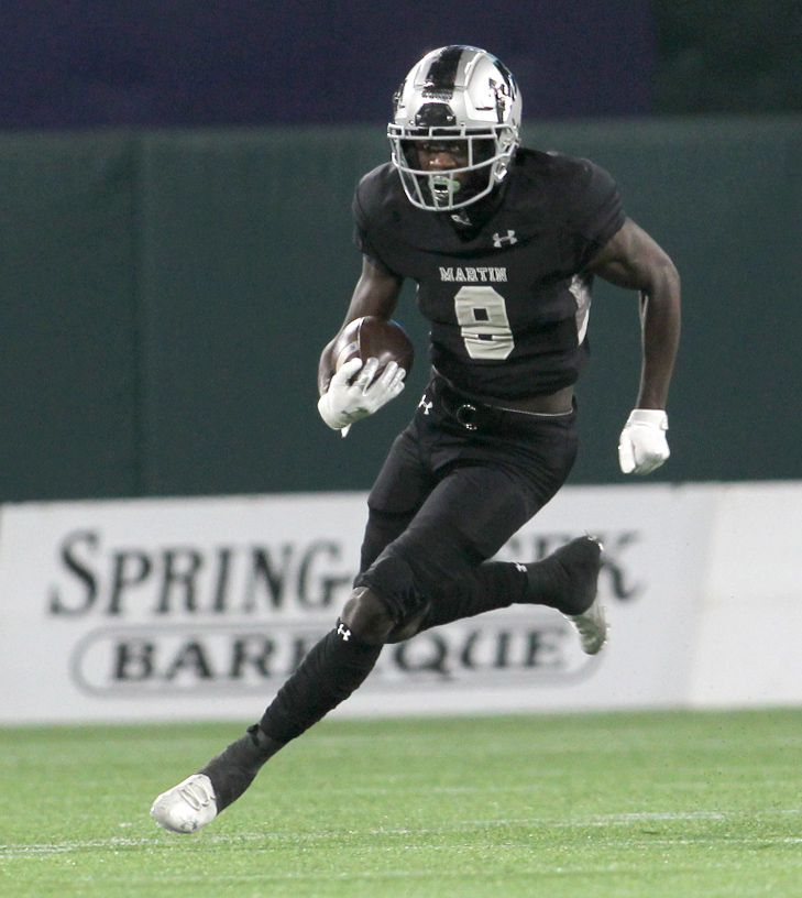 Watch out for these studs in Week 3 of #txhsfb 👀

🔥 Javien Toviano, Arlington Martin CB
🔥 Sa'Darion Medlock, Lancaster DE
🔥 Parker Polk, Grapevine RB

Read about them and more players here: buff.ly/3RAkEFg 👈