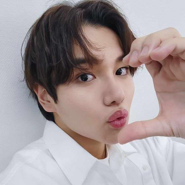 seeunfind's tweet photo. Só vou tirar do fix quando o Yejun ou o Gaku debutar! https://t.co/hb6Ut6PlVJ