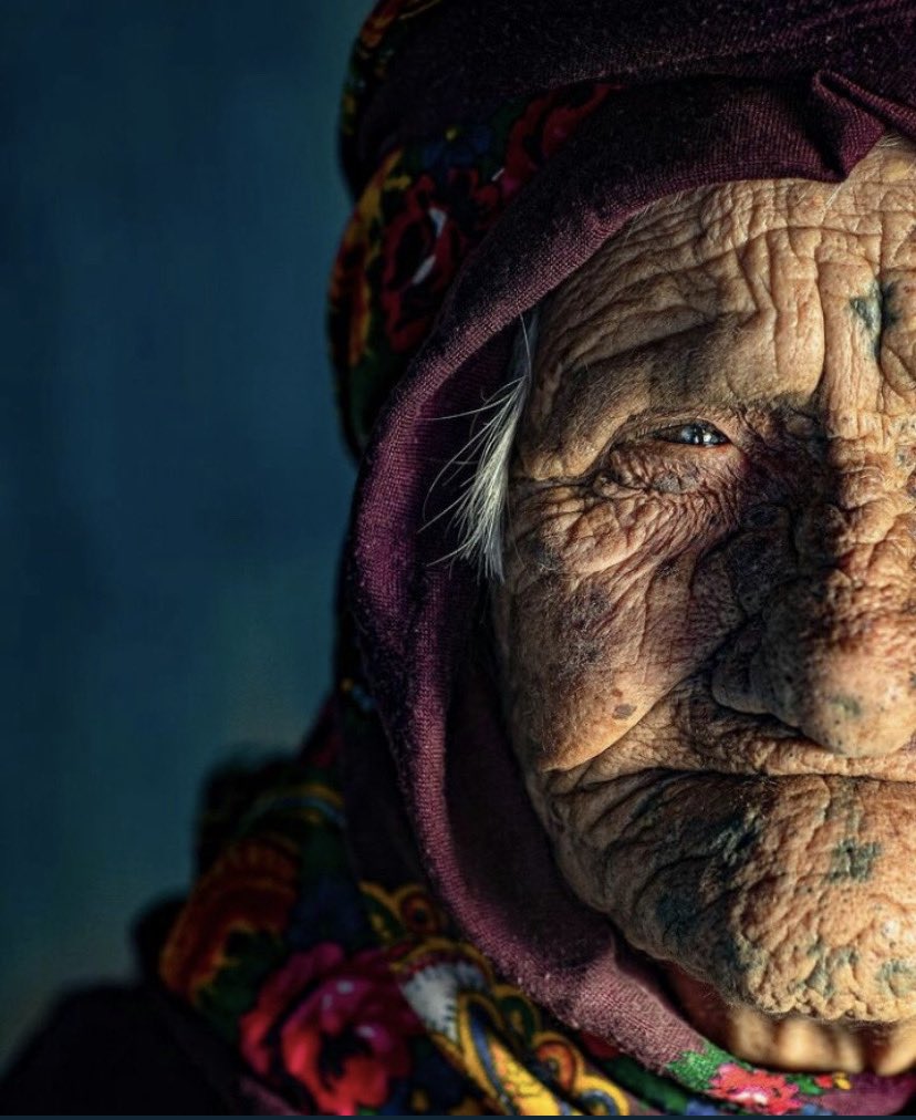 Kul, kul'un duâsıyla kurtulur...!
Söyle bakalım hâfız, yükün mü ağır..? öykün mü..?